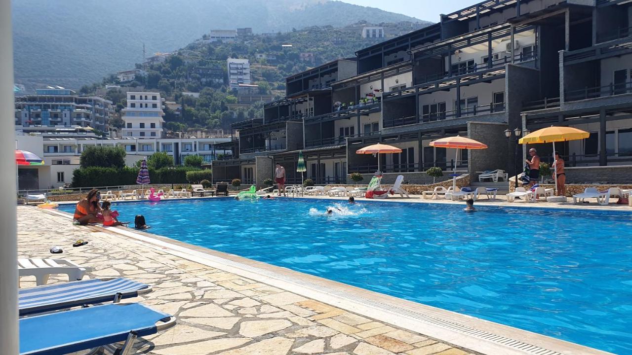 Sunset House Lägenhet Vlorë Exteriör bild