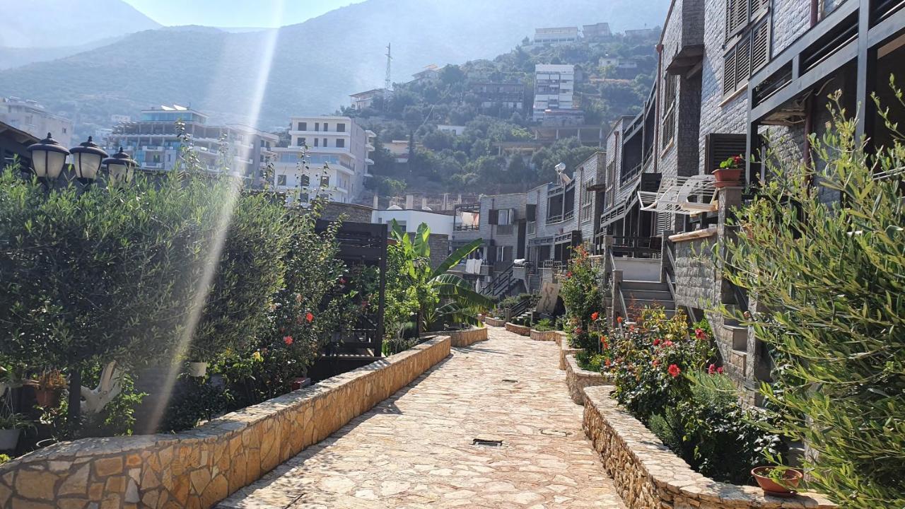Sunset House Lägenhet Vlorë Exteriör bild